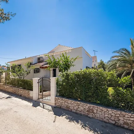 Holiday Home Deskoviceva - 2 * Supetar