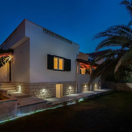 Holiday Home Deskoviceva - 2 * Supetar