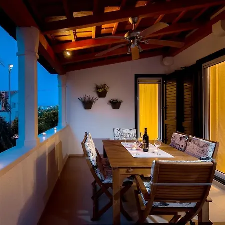 Dom wakacyjny Holiday Home Deskoviceva - 2
